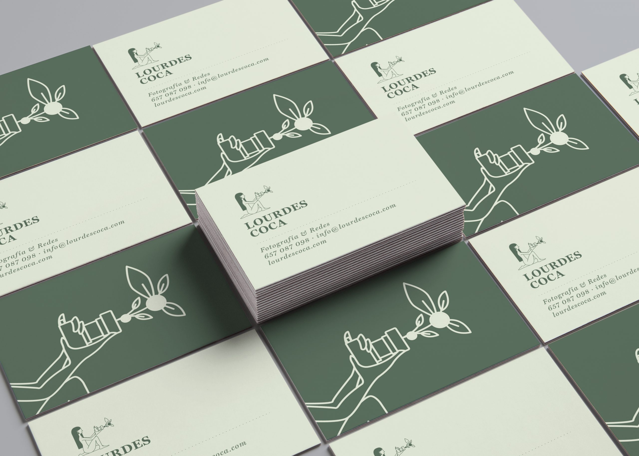 TARJETAS LOURDES COCA MOCKUP TARJETAS LOURDES COCA MOCKUP scaled